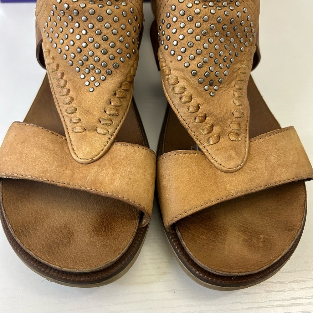 Miz Mooz Tessa Cognac Brown Leather Silver Stud Zip Back Gladiator Sandals Sz 9 - Picture 14 of 15